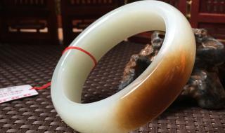 新疆和田玉手镯价格 新疆和田玉手镯价格